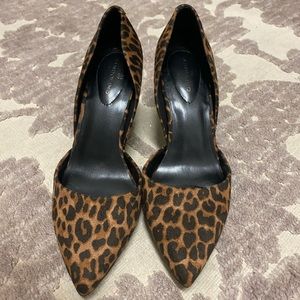 Bandolino cheetah print heels